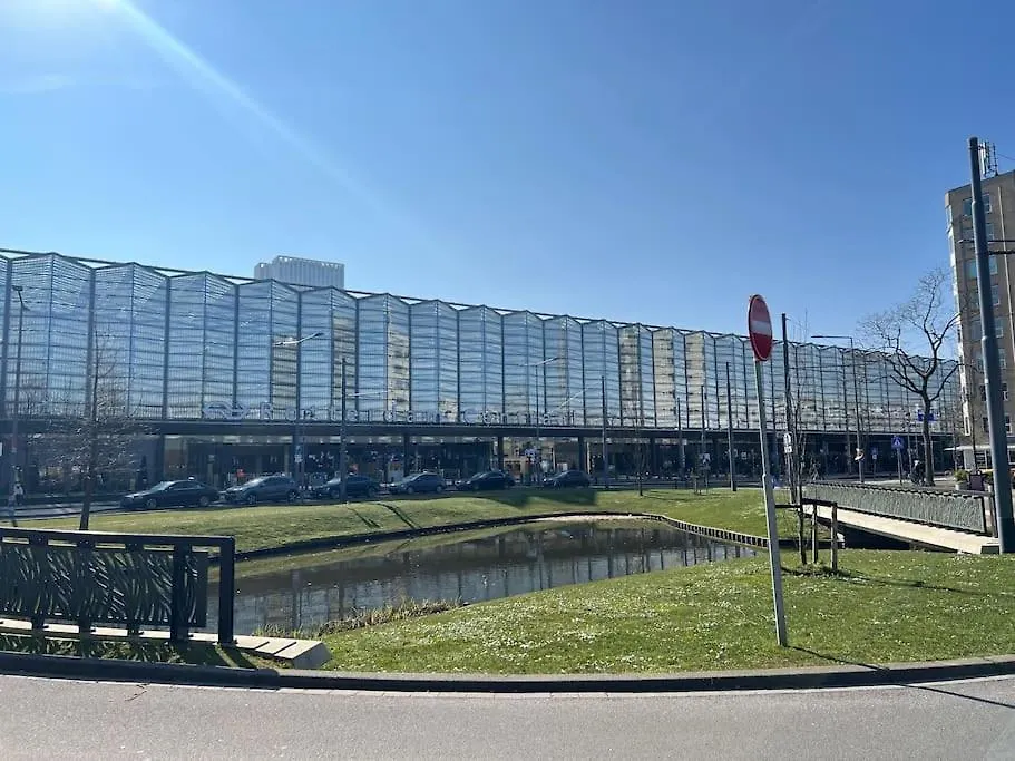 Rotterdam Inn Aparthotel