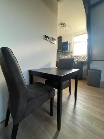 アパートホテル Rotterdam Inn